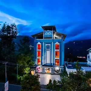 Hotel Misty Meadows